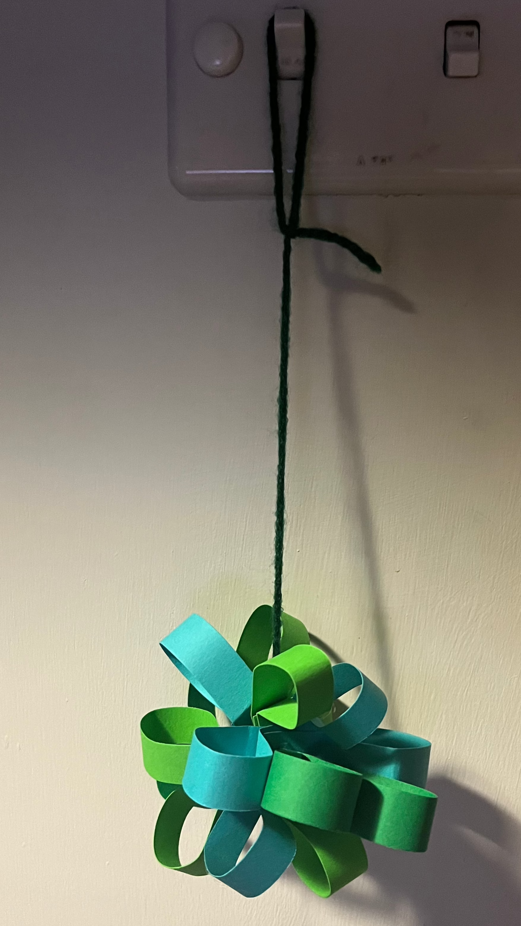 Small Hanging Flowers - Solid colours - Random mix