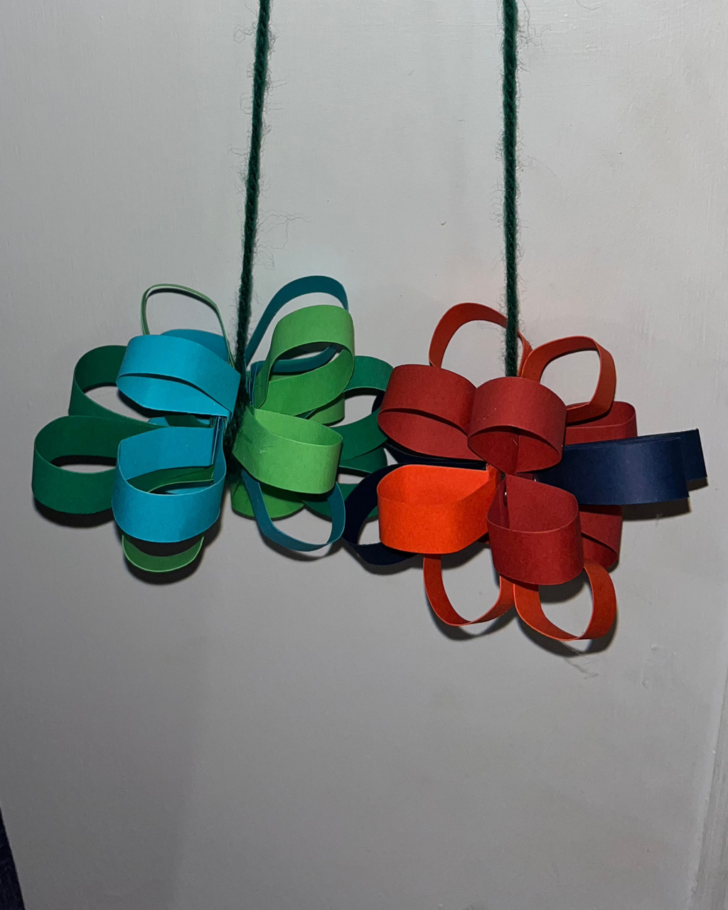 Small Hanging Flowers - Solid colours - Random mix